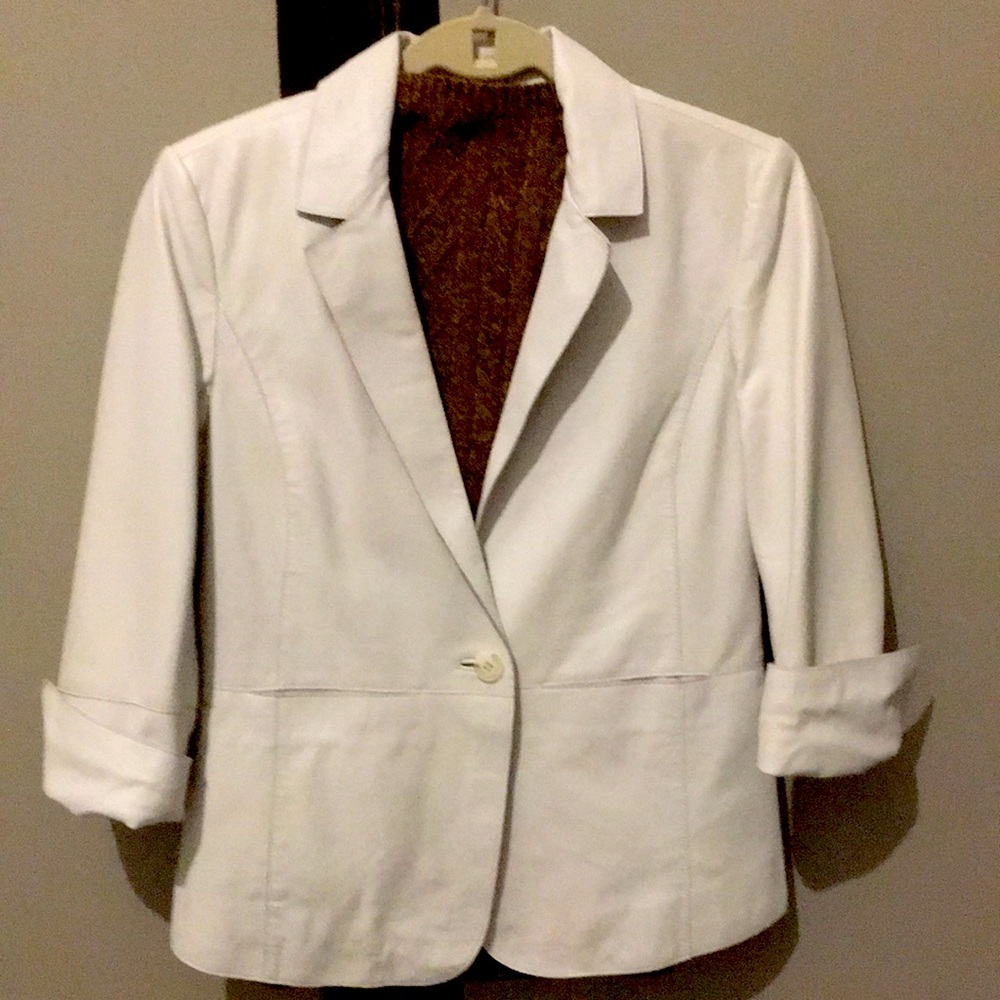 ecru  leather blazer in off white